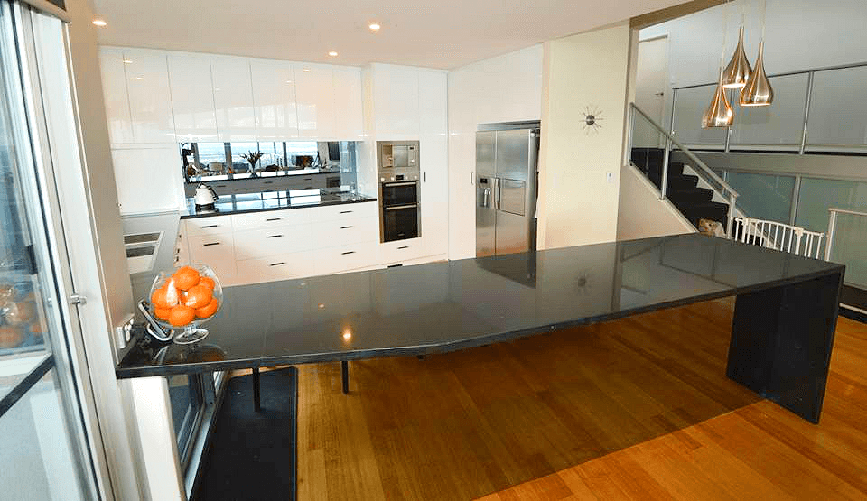 Mirror White cupboard dark stone